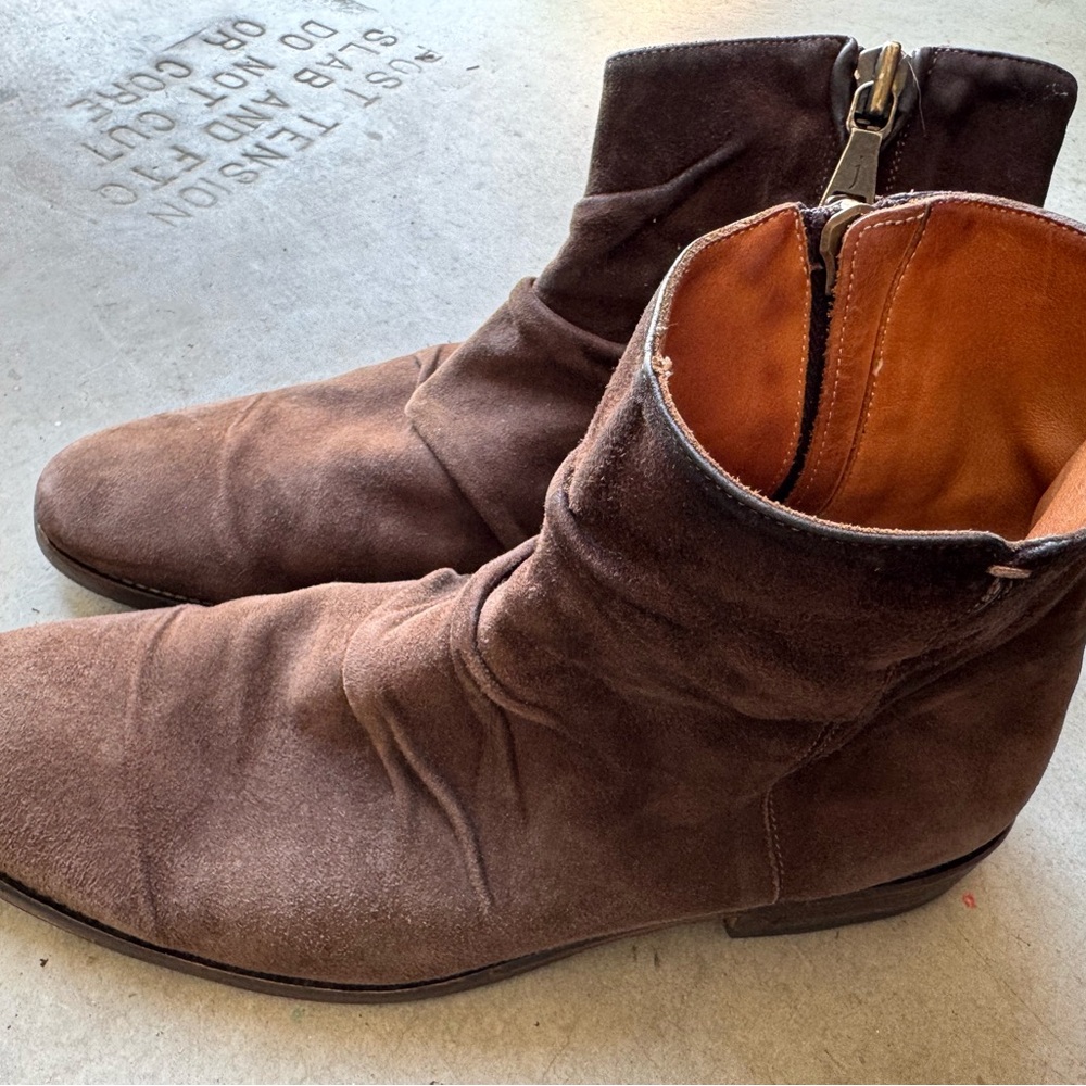 Men's Brown Suede Boots